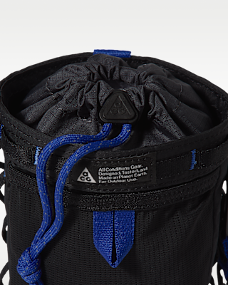 ACG Chalk Bag. Nike LU